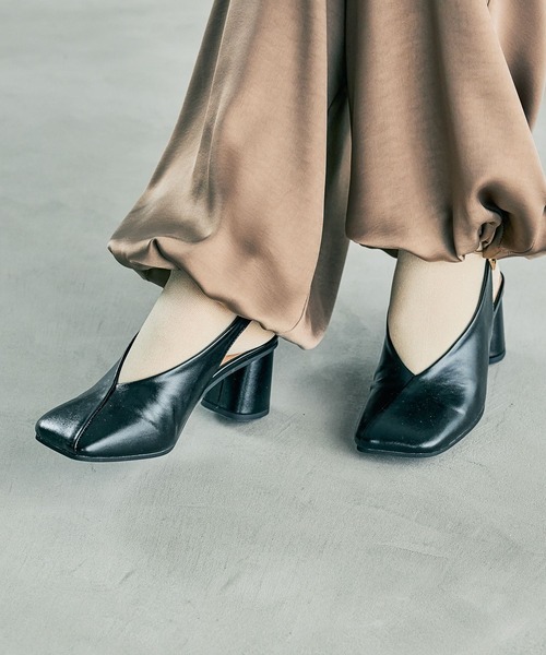 LEPSIM（レプシィム）の「スクエアトゥヒールパンプス　284571（パンプス・レディース・ブラック/ブロンズ・MEDIUM/LARGE）」の15枚目の写真