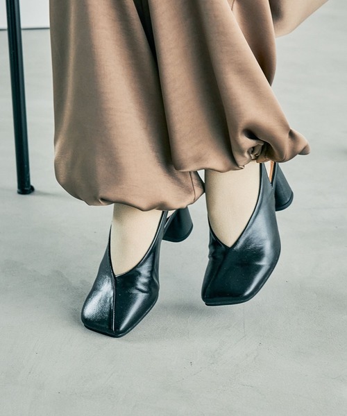 LEPSIM（レプシィム）の「スクエアトゥヒールパンプス　284571（パンプス・レディース・ブラック/ブロンズ・MEDIUM/LARGE）」の16枚目の写真