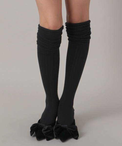 FOREVER 21（フォーエバー トゥエンティーワン）の「【2024FW】クシュハイソックス（ソックス/靴下・レディース・ホワイト/ブラック・FREE）」の2枚目の写真