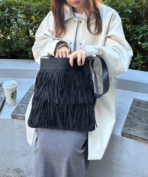 ISOOK（アイスー）の「【ISOOK / アイスー】フリンジショルダーバッグ / スクエアバッグ ハンドバッグ トートバッグ 大きめ 斜めがけ ZOZOTOWN限定（ショルダーバッグ・レディース・ブラック/ベージュ・FREE）」の15枚目の写真