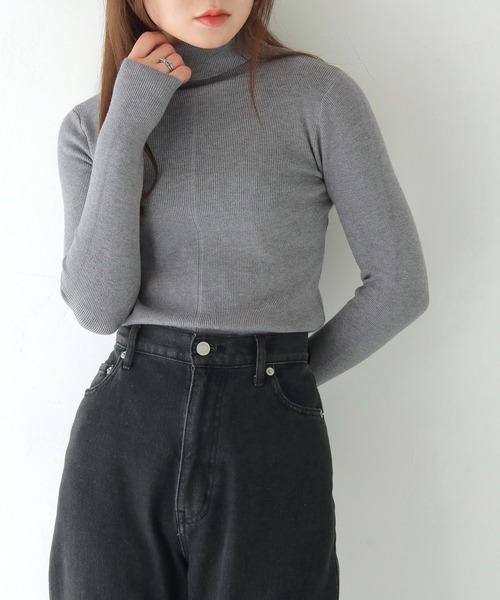 HER CLOSET（ハークローゼット）の「 【HER CLOSET】ベーシックリブタートルネックニット BASIC RIB TURTLENECK KNIT（ニット/セーター・レディース・ライトピンク/ブラック/アイボリー/チャコールグレー/グレー/オフホワイト/ライトグレー/ワインレッド/サックスブルー系/ブラウン/ラベンダー/ベージュ/ダークパープル・M）」の6枚目の写真