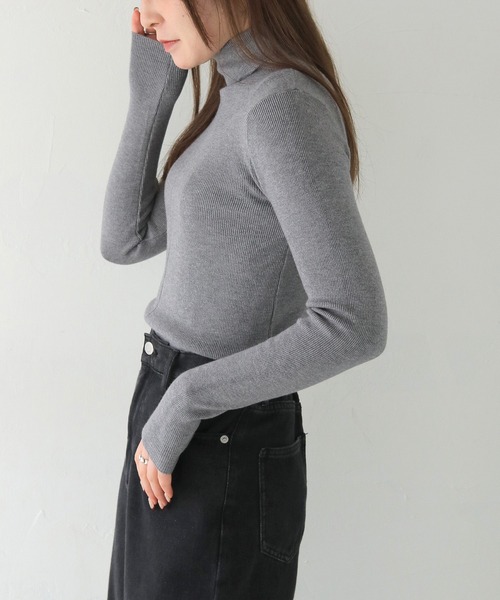 HER CLOSET（ハークローゼット）の「 【HER CLOSET】ベーシックリブタートルネックニット BASIC RIB TURTLENECK KNIT（ニット/セーター・レディース・ライトピンク/ブラック/アイボリー/チャコールグレー/グレー/オフホワイト/ライトグレー/ワインレッド/サックスブルー系/ブラウン/ラベンダー/ベージュ/ダークパープル・M）」の22枚目の写真