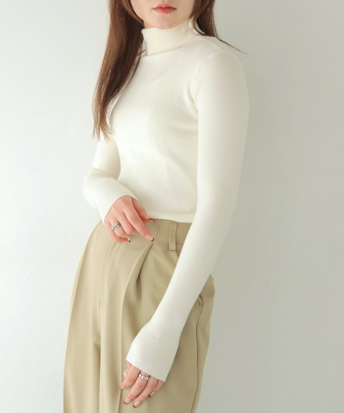 HER CLOSET（ハークローゼット）の「 【HER CLOSET】ベーシックリブタートルネックニット BASIC RIB TURTLENECK KNIT（ニット/セーター・レディース・ライトピンク/ブラック/アイボリー/チャコールグレー/グレー/オフホワイト/ライトグレー/ワインレッド/サックスブルー系/ブラウン/ラベンダー/ベージュ/ダークパープル・M）」の15枚目の写真