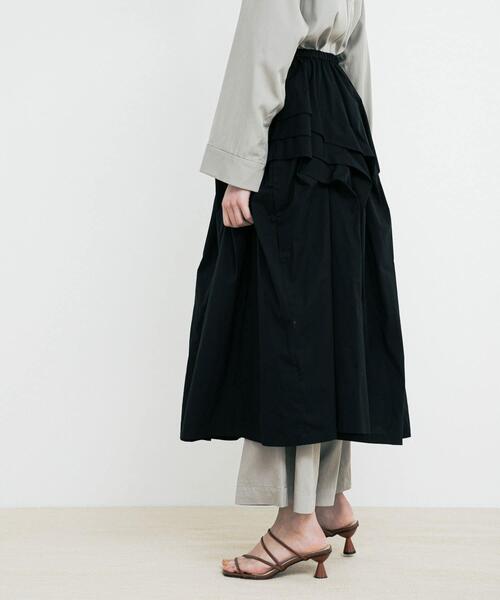 LAATO（ラート）の「free volume skirt（スカート・レディース・オフホワイト/ブラック・FREE）」の2枚目の写真