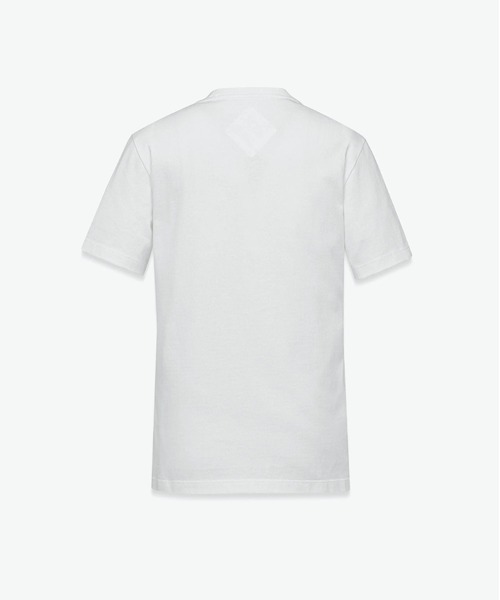 MCM(エムシーエム)の「ロゴ プリントTシャツ オーガニックコットン(Tシャツ/カットソー・メンズ・ホワイト・SMALL/MEDIUM)」の2枚目の写真