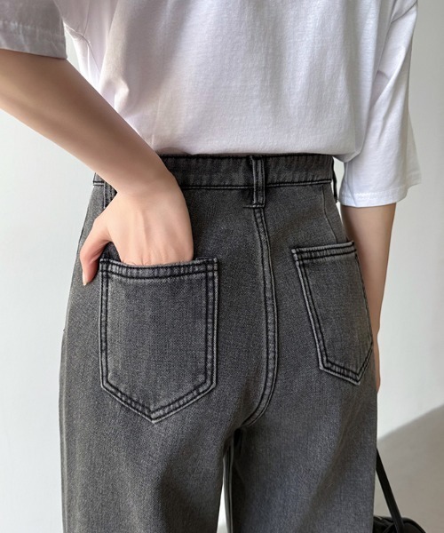COCOMOMO（ココモモ）の「ひやっとしにくい 裏起毛 ストレート デニムパンツ ウエスト調整ボタン セミワイド デニム パンツ 秋服 冬服（デニムパンツ・レディース・ライトブルー/ダークブルー/グレー/ブラック・S/M/L/XL）」の16枚目の写真