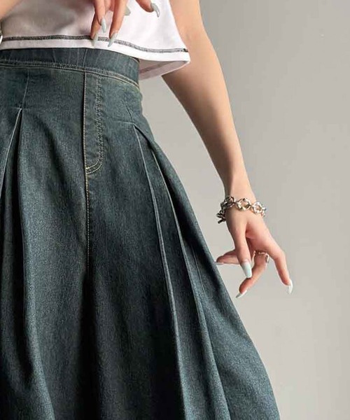 classicalelf(クラシカルエルフ)の「こなれ度アップのヴィンテージ風。変形タック使いワイドデニムパンツ(デニムパンツ・レディース・インディゴブルー/ブラック・MEDIUM/LARGE/X-LARGE/SMALL)」の22枚目の写真