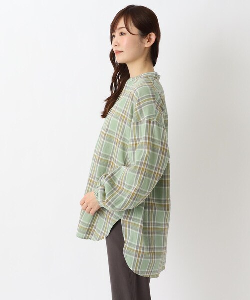 one'sterrace(ワンズテラス)の「チェック ギャザーシャツ(チュニック・レディース・グリーン系その他6/イエロー系8・02)」の4枚目の写真