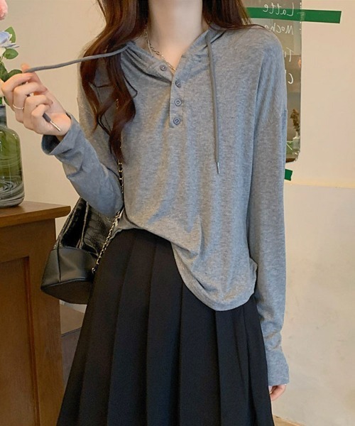 SallyLunn(サリーラン)の「フード付長袖カットソー(Tシャツ/カットソー・レディース・ホワイト/ブラック/グレー・LARGE/MEDIUM)」の7枚目の写真