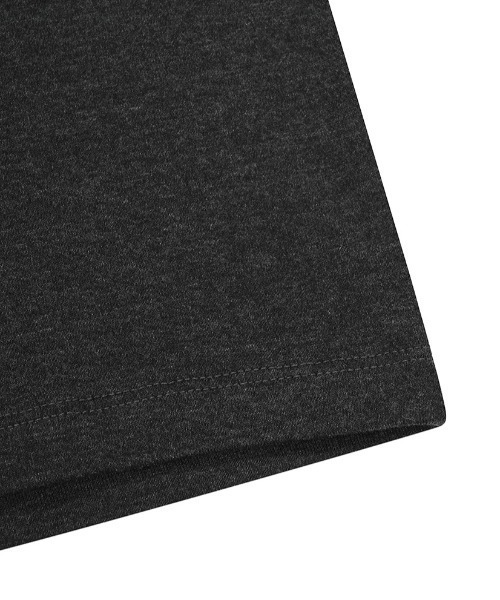 muahmuah(ムーアムーア)の「A'GEM/9 × .kom 『muah muah/ムーアムーア』 SLIM FIT CROP LONG SLEEVE T-SHIRT/スリムフィット クロップ長袖カットソー(Tシャツ/カットソー・レディース・ホワイト/チャコールグレー/ブラック/ベージュ・FREE)」の21枚目の写真