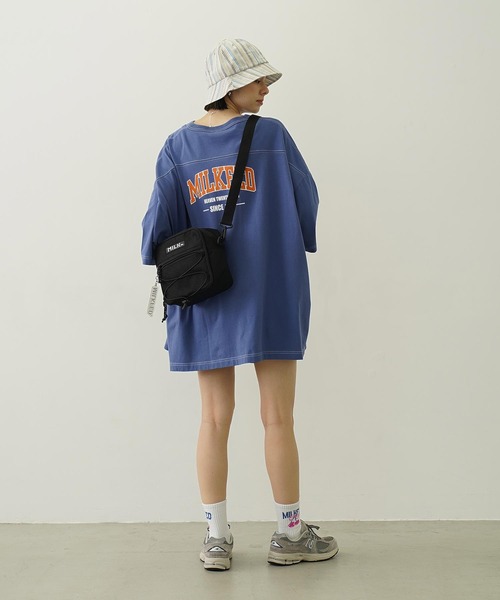Champion（チャンピオン）の「MILKFED.×CHAMPION COLLEGE LOGO BIG FOOTBALL TEE（Tシャツ/カットソー・レディース・オートミール/ベージュ/ブラック/ブルー・ONE SIZE）」の13枚目の写真