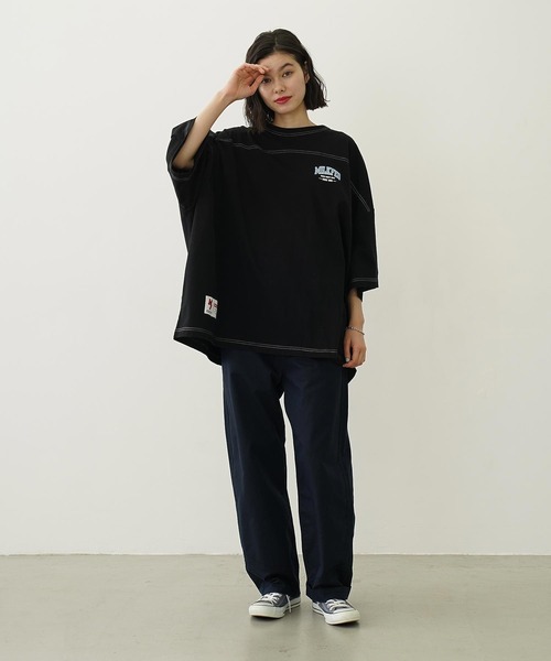 Champion（チャンピオン）の「MILKFED.×CHAMPION COLLEGE LOGO BIG FOOTBALL TEE（Tシャツ/カットソー・レディース・オートミール/ベージュ/ブラック/ブルー・ONE SIZE）」の14枚目の写真