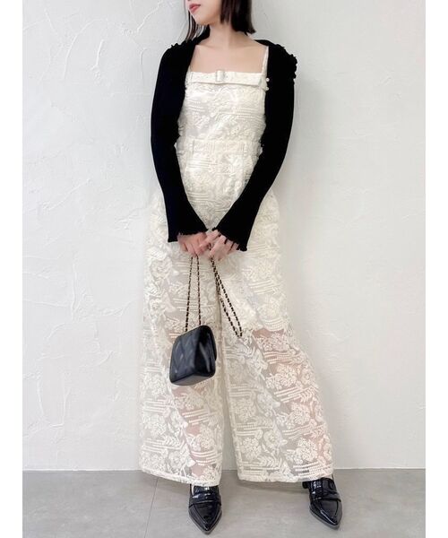 dazzlin(ダズリン)の「レースワイドサロペット(ワンピース・レディース・オフホワイト/ブラック・SMALL/MEDIUM)」の1枚目の写真