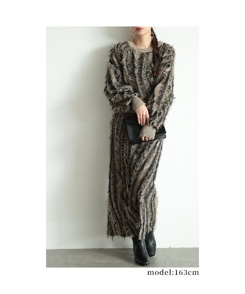 Sawa a la mode(サワアラモード)の「フリンジストライプニット(ニット/セーター・レディース・ブラック/マルチ・FREE)」の6枚目の写真