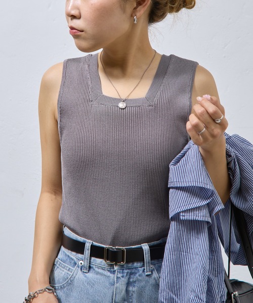 COLONY 2139（コロニートゥーワンスリーナイン）の「リブニットタンクトップ（タンクトップ・レディース・ブラック/カーキ/オフホワイト/グレー・FREE）」の21枚目の写真