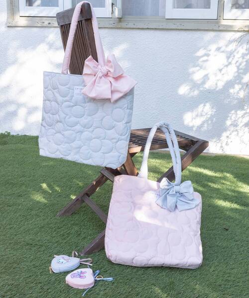 MAJESTIC LEGON（マジェスティックレゴン）の「SWIMMERコラボ パファーバッグ（ショルダーバッグ・レディース・ブルー/ピンク・FREE）」の4枚目の写真