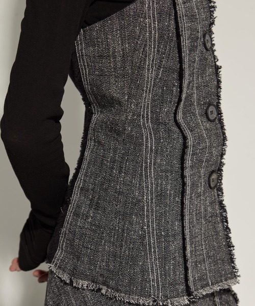 STUDIOUS（ステュディオス）の「【STUDIOUS/ステュディオス】Silk Linen Bustier Combi Top/シルクリネンビスチェコンビトップス（Tシャツ/カットソー・レディース・ベージュ/ブラック・FREE）」の18枚目の写真