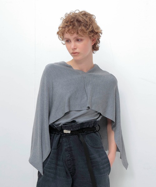 DRESSLAVE(ドレスレイブ)の「high twist silk cape(ハイツイストシルクケープ)(ニット/セーター・レディース・グレー/ブラック・38)」の3枚目の写真