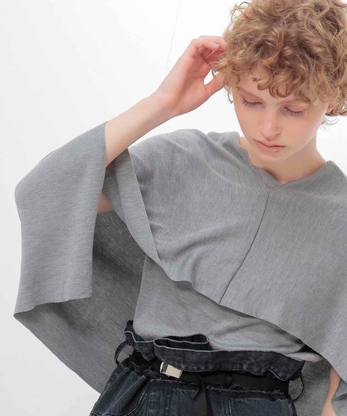 DRESSLAVE(ドレスレイブ)の「high twist silk cape(ハイツイストシルクケープ)(ニット/セーター・レディース・グレー/ブラック・38)」の7枚目の写真