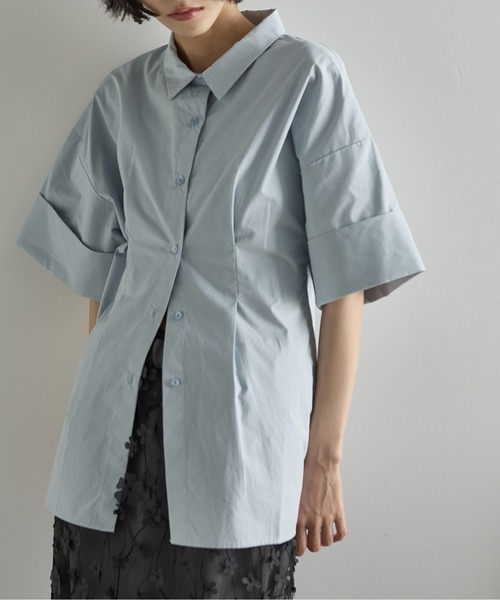 THE YOn（ザヨン）の「ロールアップハーフスリーブウエストタックシャツ（シャツ/ブラウス・レディース・オフホワイト/サックスブルー/イエロー・FREE）」の8枚目の写真