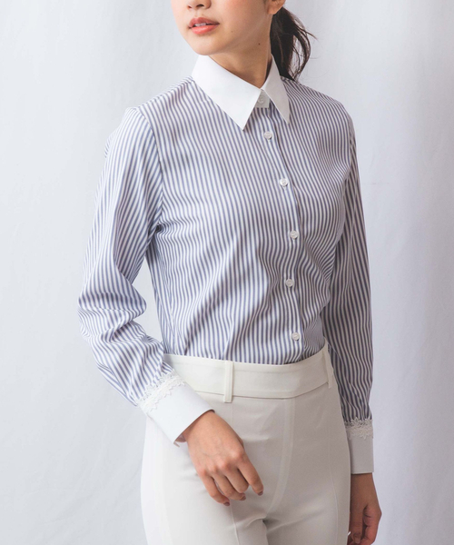 NARACAMICIE（ナラカミーチェ）の「【NARACAMICIE】ストレッチストライプクレリック長袖シャツ（シャツ/ブラウス・レディース・グレー/ブルー・S/M/L/XL）」の3枚目の写真