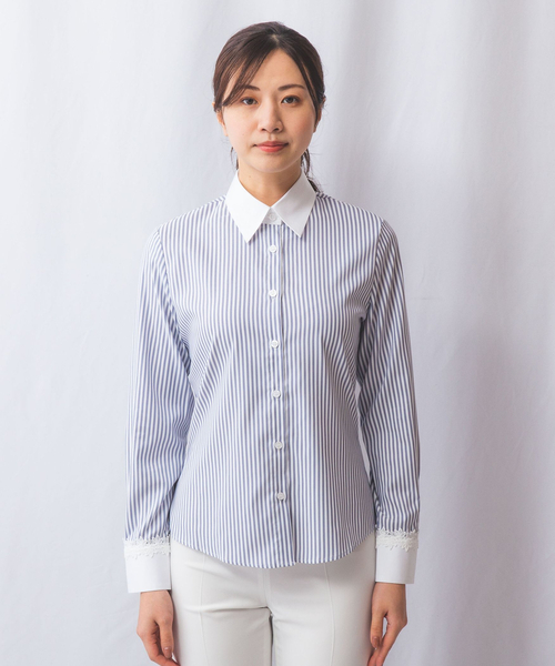 NARACAMICIE（ナラカミーチェ）の「【NARACAMICIE】ストレッチストライプクレリック長袖シャツ（シャツ/ブラウス・レディース・グレー/ブルー・S/M/L/XL）」の4枚目の写真