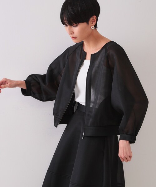 OPAQUE.CLIP（オペークドットクリップ）の「スポンディッシュシアーノーカラーブルゾン【洗濯機洗い可】（ブルゾン・レディース・ブラック/グリーン系・00）」の2枚目の写真