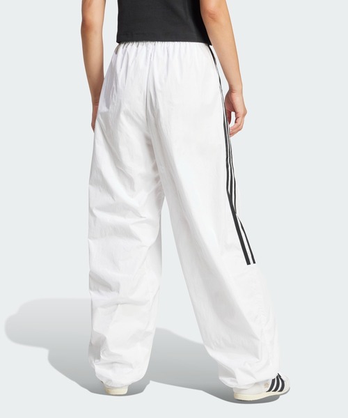 adidas（アディダス）の「アディカラー チームガイスト オーバー