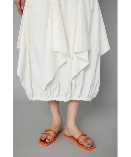 HeRIN.CYE（ヘリンドットサイ）の「Triangle skirt　　トライアングルスカート（スカート・レディース・オフホワイト/ブルー/ブラック・FREE）」の10枚目の写真