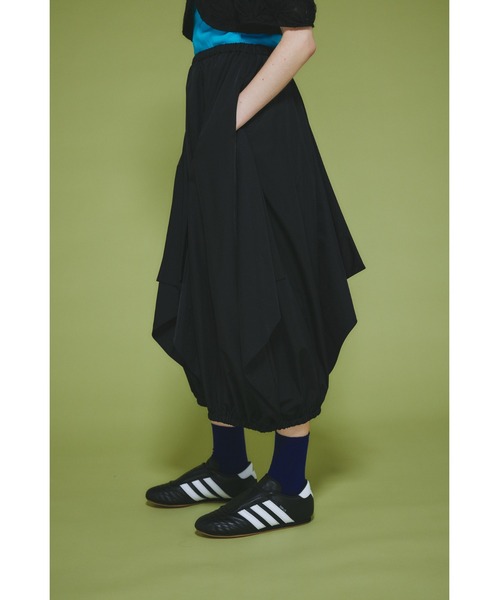 HeRIN.CYE（ヘリンドットサイ）の「Triangle skirt　　トライアングルスカート（スカート・レディース・オフホワイト/ブルー/ブラック・FREE）」の13枚目の写真
