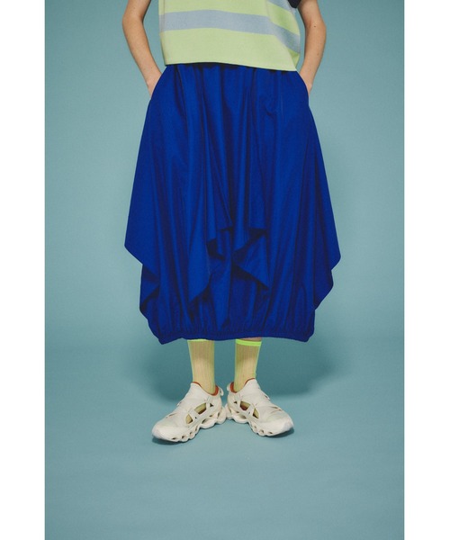 HeRIN.CYE（ヘリンドットサイ）の「Triangle skirt　　トライアングルスカート（スカート・レディース・オフホワイト/ブルー/ブラック・FREE）」の18枚目の写真