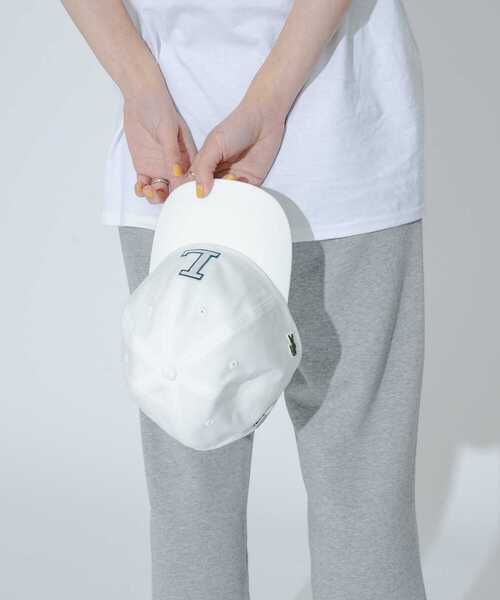 LACOSTE(ラコステ)の「LACOSTE Lキャップ(キャップ・レディース・ホワイト/ブラック/ベージュ/ネイビー・ONE)」の1枚目の写真