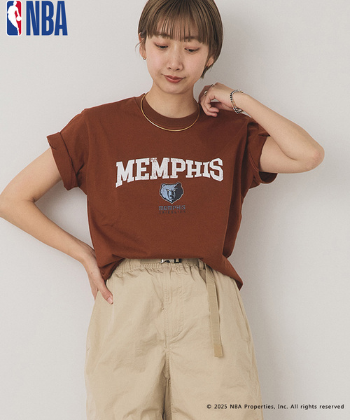 OUTDOOR PRODUCTS（アウトドアプロダクツ）の「OFF THE COURT by NBA / オフ ザ コート バイ NBA 別注 TEE（Tシャツ/カットソー・レディース・ネイビー/ブラウン/ブラック/ホワイト/グレー系その他/ホワイト系その他/ボルドー・SMALL/LARGE）」の5枚目の写真