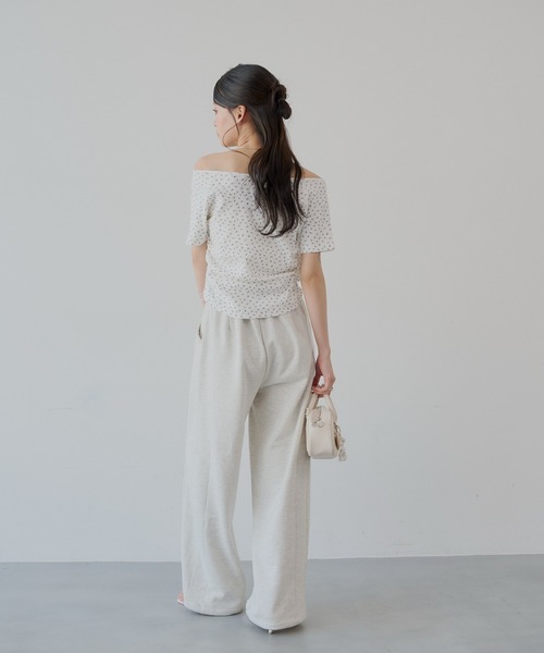 Chico（チコ）の「アシメ肩リボン小花柄テレコオフショルT（Tシャツ/カットソー・レディース・オートミール/ホワイト/ピンク/ホワイト系その他2・FREE）」の9枚目の写真