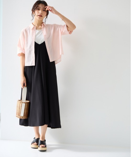 SMILE LAND(スマイルランド)の「<大きいサイズ>【美極シャツ】ショート丈シャツ<大きいサイズ有>(シャツ/ブラウス・レディース・チャコール/サーモンピンク/イエロー/ベージュ・3L/LL/4L/L/5L)」の10枚目の写真