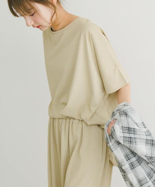 ITEMS URBANRESEARCH(アイテムズ アーバンリサーチ)の「汗ジミ隠しバックタックTシャツ(Tシャツ/カットソー・レディース・チャコールグレー/ベージュ/パープル・FREE)」の4枚目の写真