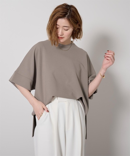 UR'S(ユアーズ)の「カットジョーゼットボックスシルエットトップス(Tシャツ/カットソー・レディース・ホワイト/ブラック/グレイッシュベージュ・L/M/S)」の22枚目の写真
