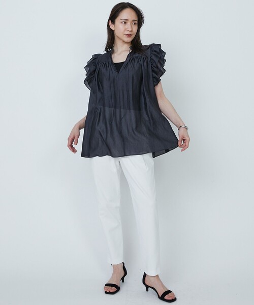 1er Arrondissement(プルミエアロンディスモン)の「【WEB限定】ワッシャーサテンフリルスリーブブラウス(シャツ/ブラウス・レディース・ブラウン系その他5/ブラック系その他3・36/38)」の4枚目の写真