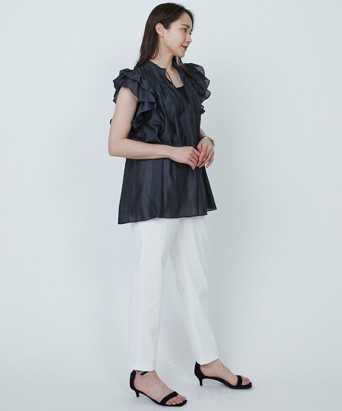 1er Arrondissement(プルミエアロンディスモン)の「【WEB限定】ワッシャーサテンフリルスリーブブラウス(シャツ/ブラウス・レディース・ブラウン系その他5/ブラック系その他3・36/38)」の6枚目の写真