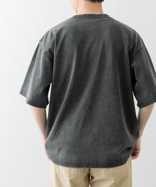 ITEMS URBANRESEARCH（アイテムズ アーバンリサーチ）の「パウダー加工天竺半袖Tシャツ（Tシャツ/カットソー・メンズ・その他1/その他2/その他3・MEDIUM/LARGE）」の21枚目の写真