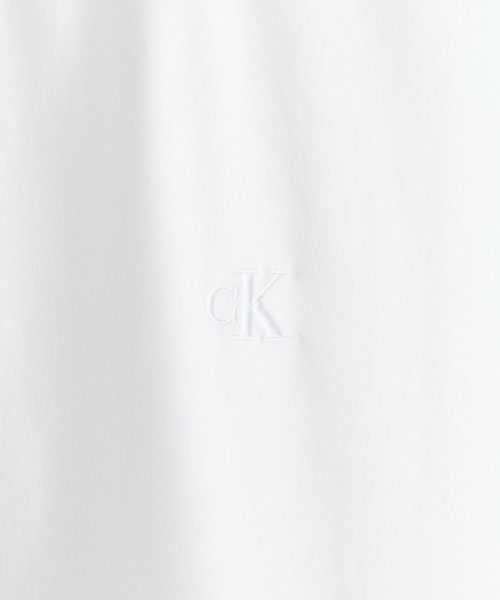 Calvin Klein(カルバン・クライン)の「Calvin Klein/カルバンクライン SS REG LIQUID COTTON TEE Tシャツ 秋服 冬服(Tシャツ/カットソー・メンズ・ブラック/グレー/ホワイト・S/M/L)」の4枚目の写真