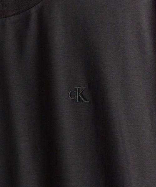 Calvin Klein(カルバン・クライン)の「Calvin Klein/カルバンクライン SS REG LIQUID COTTON TEE Tシャツ 秋服 冬服(Tシャツ/カットソー・メンズ・ブラック/グレー/ホワイト・S/M/L)」の5枚目の写真