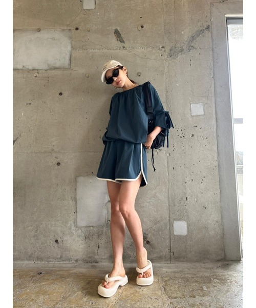 TRUNC(トランクエイティーエイト)の「Waterlike Ribbon Pullover(Tシャツ/カットソー・レディース・アイボリー/ブラック/ネイビー・FREE)」の16枚目の写真