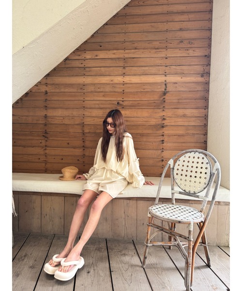 TRUNC(トランクエイティーエイト)の「Waterlike Ribbon Pullover(Tシャツ/カットソー・レディース・アイボリー/ブラック/ネイビー・FREE)」の7枚目の写真