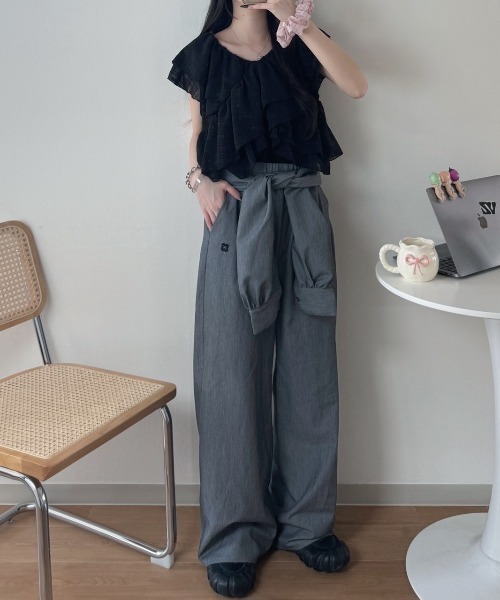 nemne store(ネンネストア)の「2wayシアーフリルブラウス(シャツ/ブラウス・レディース・ピンク系/ブラック系・フリー)」の4枚目の写真
