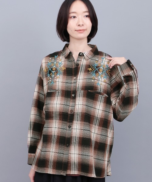 チチカカ(チチカカ)の「刺繍ワッフルチェックシャツ(シャツ/ブラウス・レディース・ネイビー/カーキ/ブラック・FREE)」の2枚目の写真
