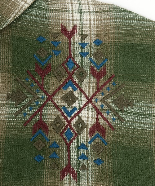 チチカカ(チチカカ)の「刺繍ワッフルチェックシャツ(シャツ/ブラウス・レディース・ネイビー/カーキ/ブラック・FREE)」の17枚目の写真