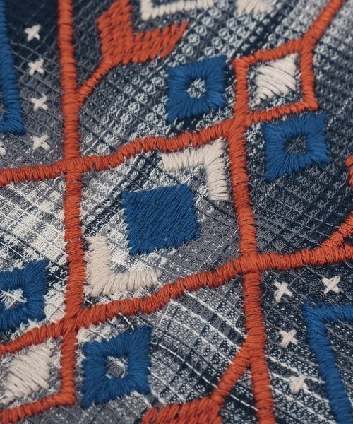 チチカカ(チチカカ)の「刺繍ワッフルチェックシャツ(シャツ/ブラウス・レディース・ネイビー/カーキ/ブラック・FREE)」の19枚目の写真