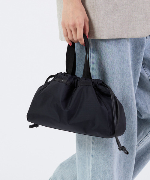 E/W CITY DRAWSTRING BAG アップタウンディープシーブルー/ブラック 