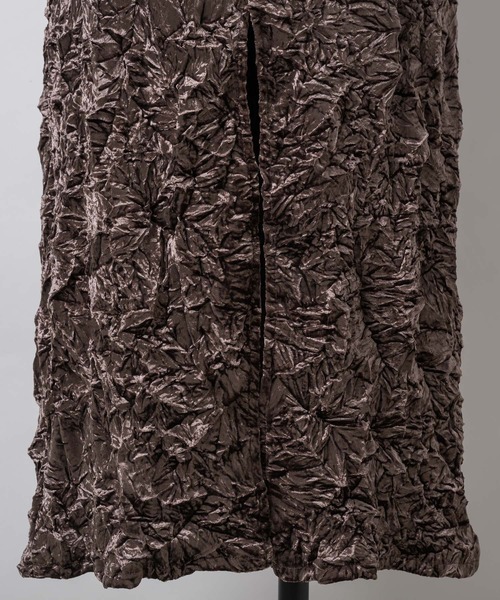 yae(ヤエ)の「Crinkle velour skirt /クリンクルベロアスカート(スカート・レディース・ブラウン/ベビーピンク/ブラック・38/36)」の5枚目の写真